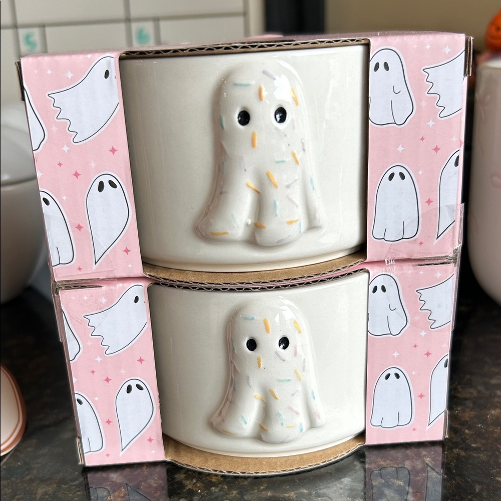Ghost-Themed White Ceramic Bakeware Set